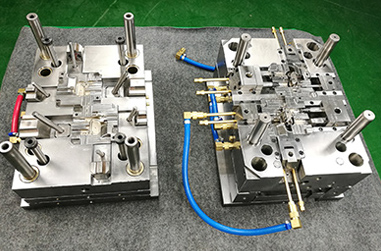 Automotive Schimmel